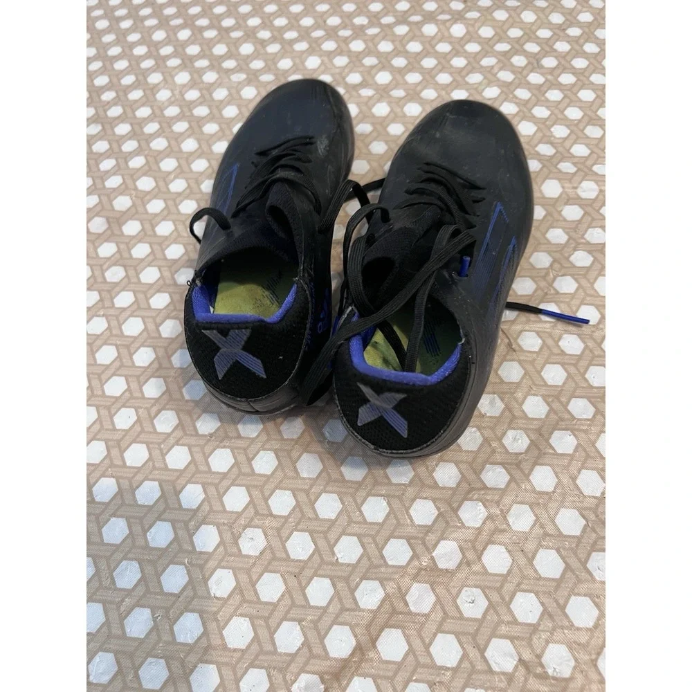 Adidas Soccer‎ Cleats Size 5 Black Blue